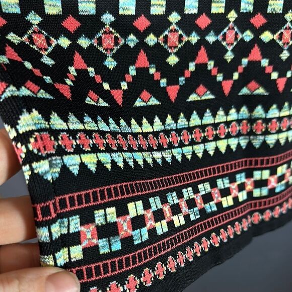 BCBGMaxAzria Black and Pink Pencil Skirt Knee-length Embellished for Cocktail - Picture 4 of 4